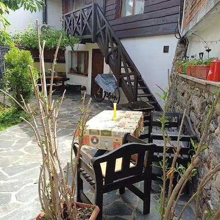 شقة студио в близост до църквата и центъра на града