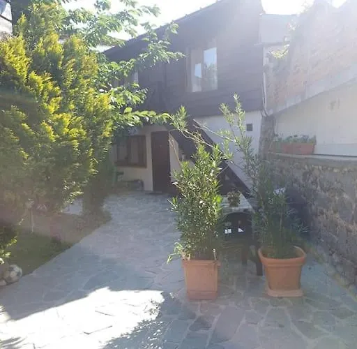 Apartamento студио в близост до църквата и центъра на града *